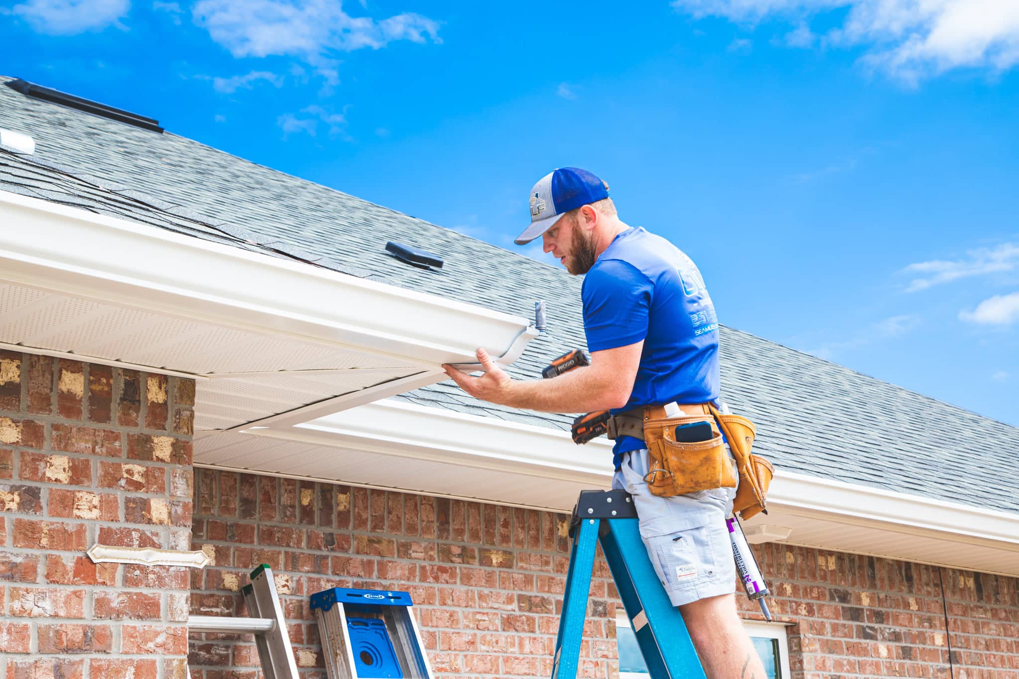 gutter repair service milton FL